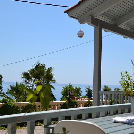 Mihaila Seaside: 2 Bedroom Bungalows Kefalonia Spartia  Exterior photo