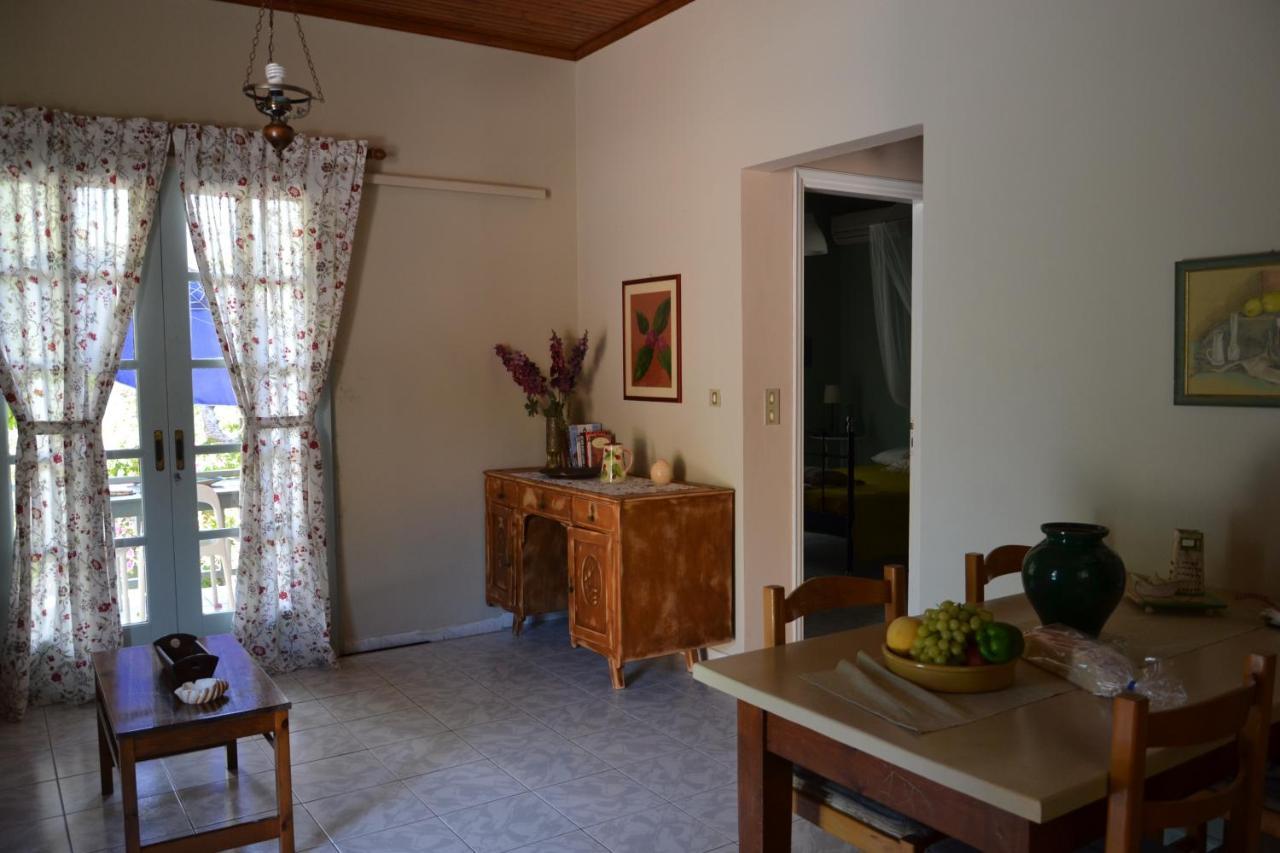 Mihaila Seaside: 2 Bedroom Bungalows Kefalonia Spartia  Exterior photo