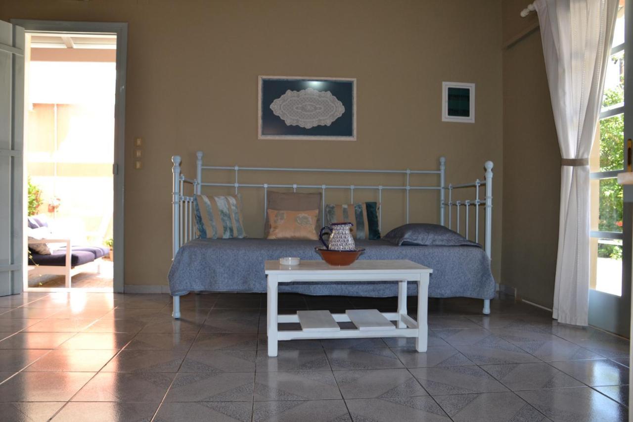 Mihaila Seaside: 2 Bedroom Bungalows Kefalonia Spartia  Exterior photo